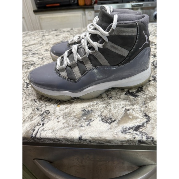 Jordan 11 Low Cool‎ Grey Size Men 7 EU40 Women 9 Retro Nike - Picture 1 of 10